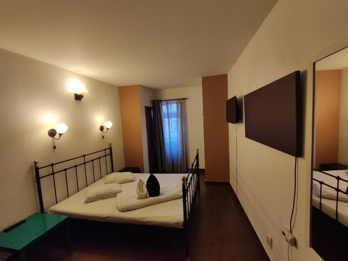 Scarlette Hotell Braşov Eksteriør bilde