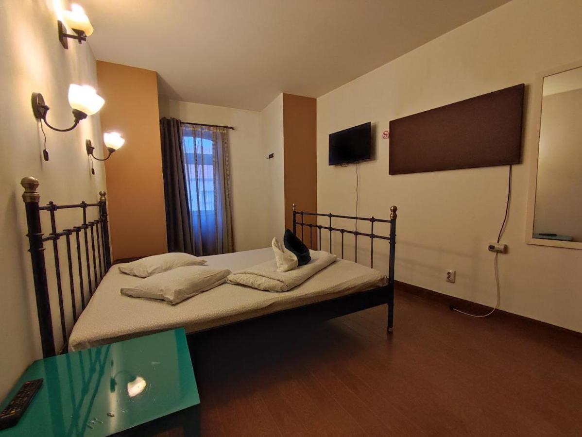Scarlette Hotell Braşov Eksteriør bilde