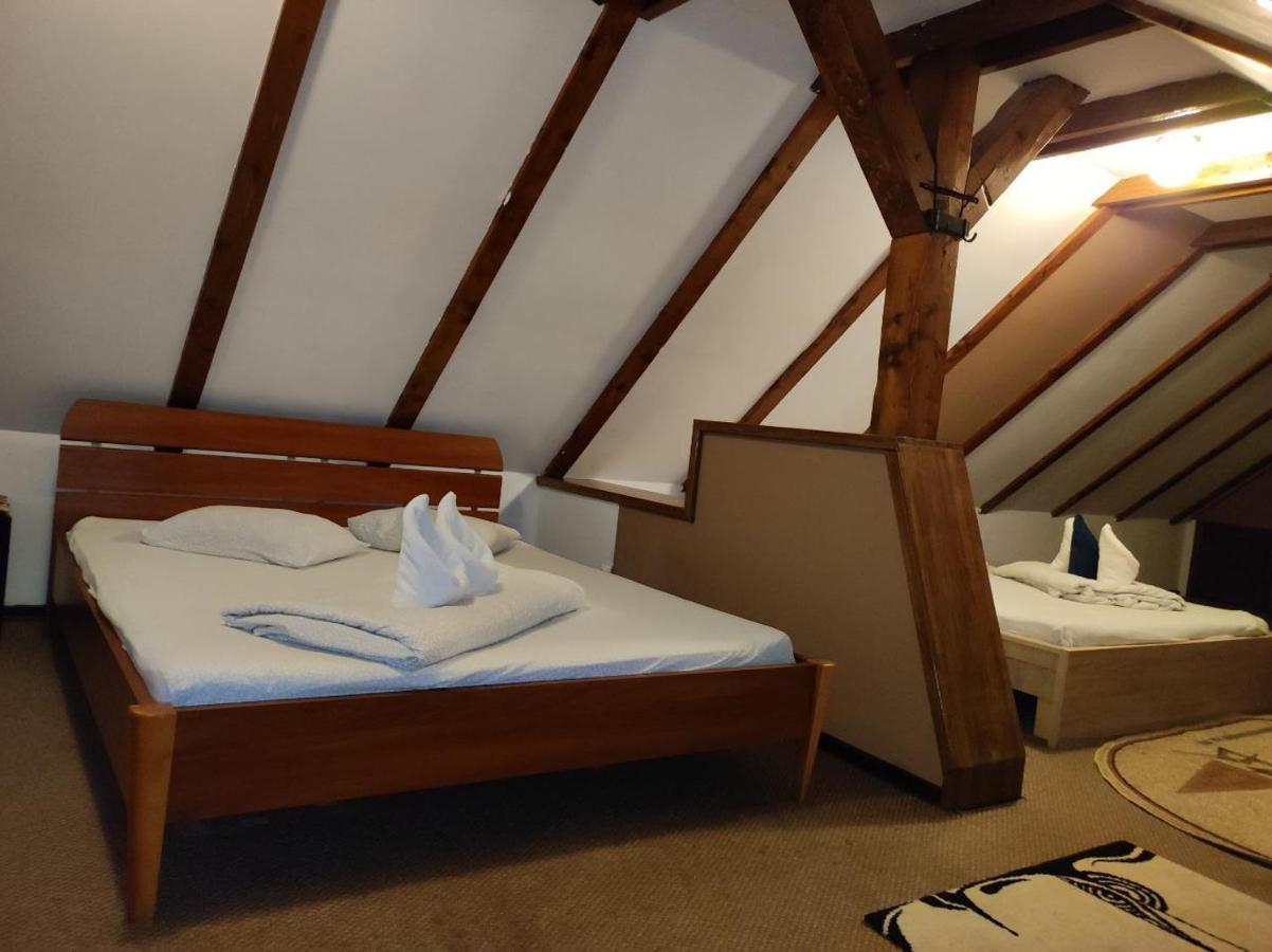 Scarlette Hotell Braşov Eksteriør bilde